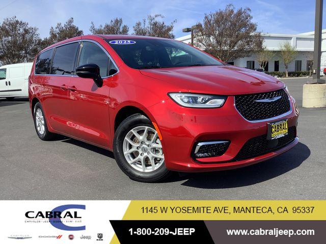 2025 Chrysler Pacifica Select FWD