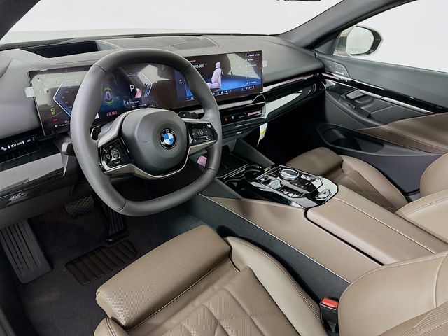 2025 BMW 5 Series 530i xDrive 9