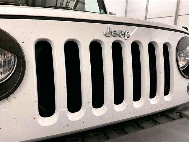 2016 Jeep Wrangler Unlimited Rubicon White at Luther Ford