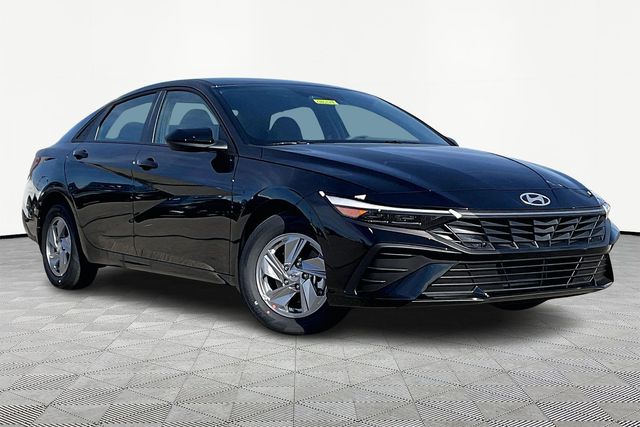 Abyss Black 2026 Hyundai Elantra Sedan Front-Wheel Drive Continuously Variable Transmission