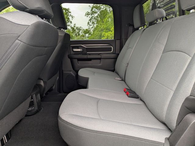 2024 Ram 3500 Chassis Tradesman/SLT/Laramie/Limited