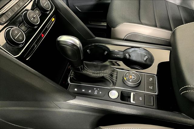 2021 Volkswagen Atlas 3.6L V6 SEL Premium R-Line photo