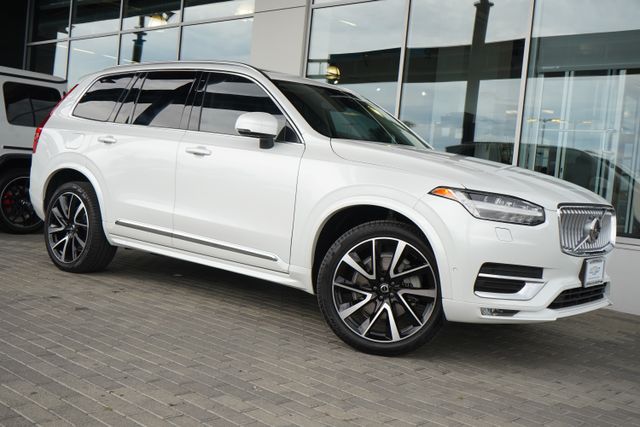  2023 Volvo XC90 B5 Plus Bright Theme AWD   