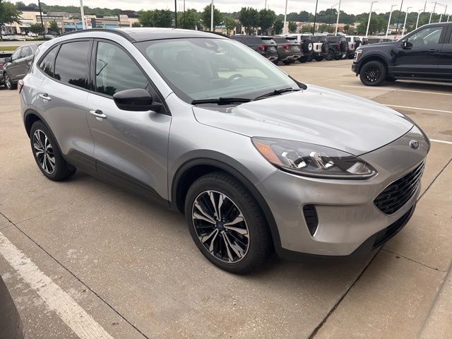 2021 Ford Escape SE AWD's photo