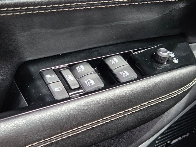 2024 Jeep Wagoneer L Series II - Photo 33