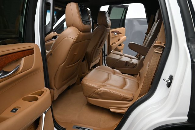 Used 2017 White Cadillac Platinum Edition image 16