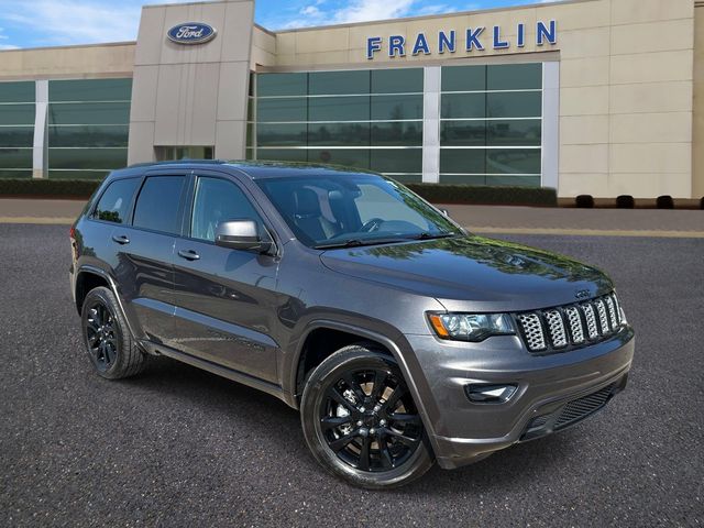 Gray (Granite Crystal Metallic Clearcoat) 2021 Jeep Grand Cherokee Laredo X RWD SUV / Crossover 4X2 8-Speed Automatic