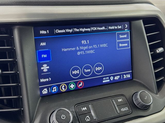 2023 GMC Acadia SLE - Photo 14