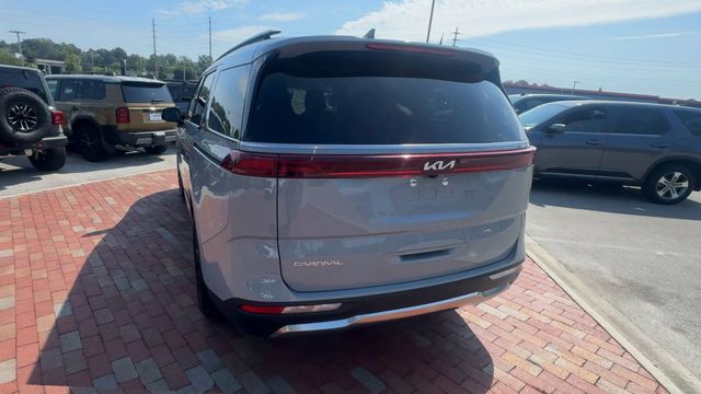 Used 2024 Kia Carnival Van