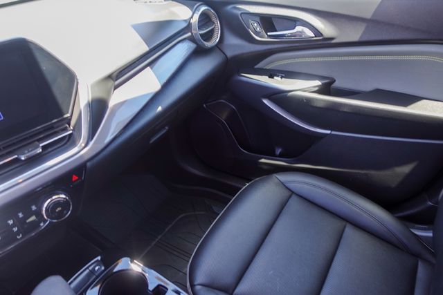 used 2025 Chevrolet Trax car, priced at $24,000