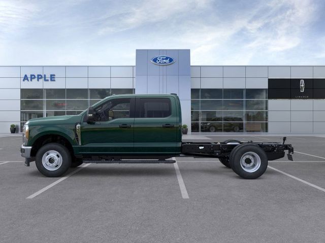 2025 Ford F-350 Super Duty XL