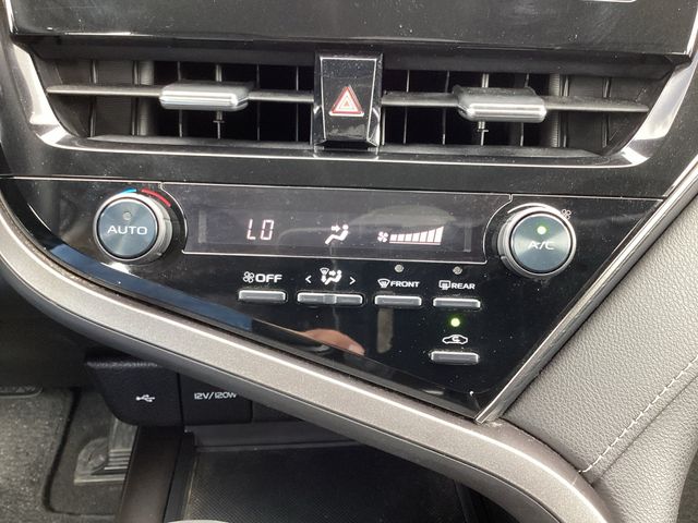 Used Car 2021 Toyota Camry  Se For Sale Under $25,000 In San Antonio, Texas