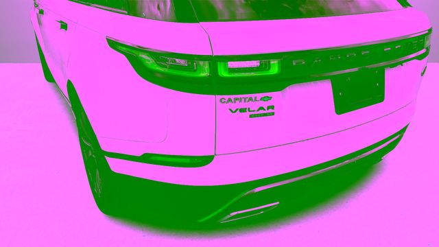 Used 2019 White Land Rover SE R-Dynamic image 37
