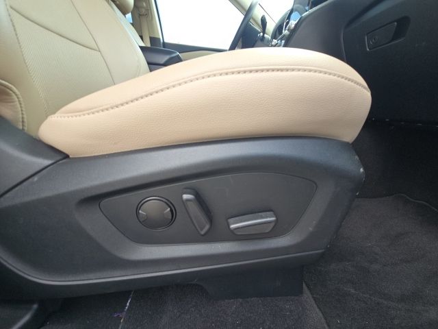 2023 Ford Explorer Limited:B02486