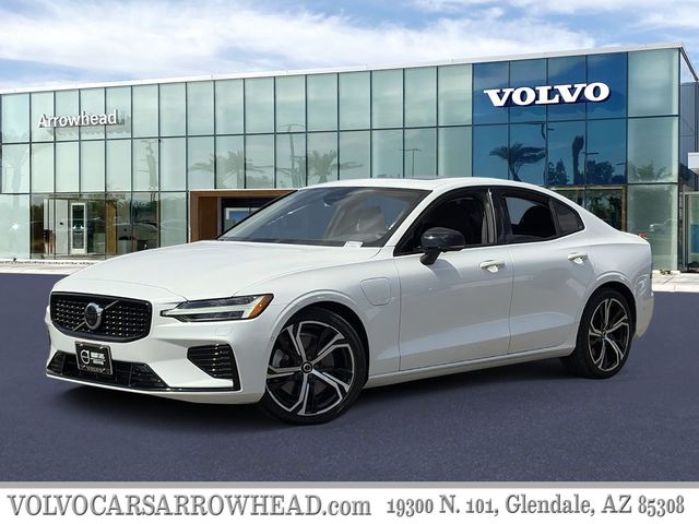 Crystal White 2023 Volvo S60 Sedan All-Wheel Drive Automatic