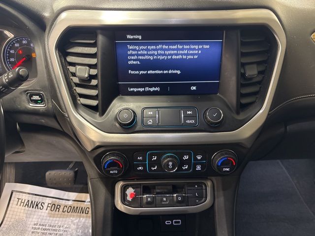 2020 GMC Acadia SLE photo