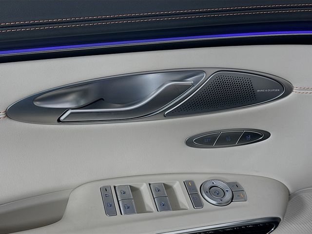Thumbnail: 2026 Genesis GV70 - 18