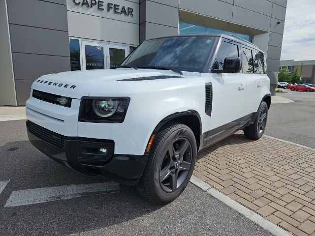 /2023 Land-Rover Defender