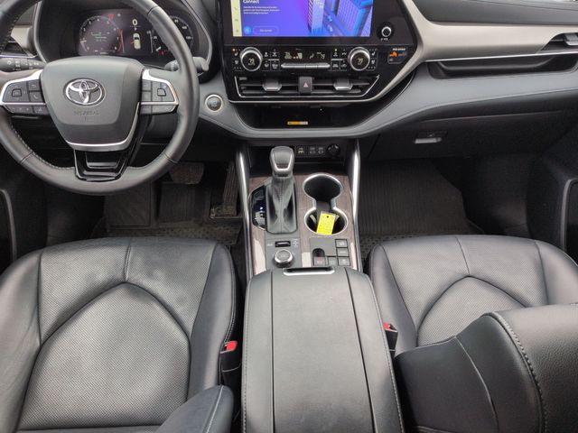 2024 Toyota Highlander