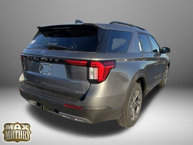 2025 Ford Explorer Active 12