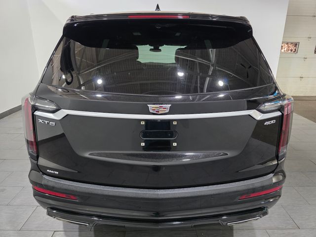 Used 2020 Black Cadillac Sport image 4