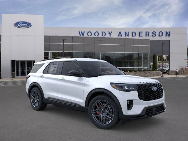 View vehicle photo 7