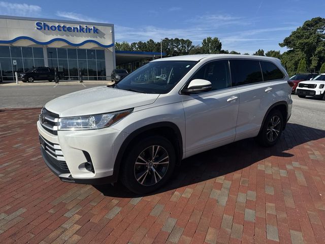 2018 Toyota Highlander LE