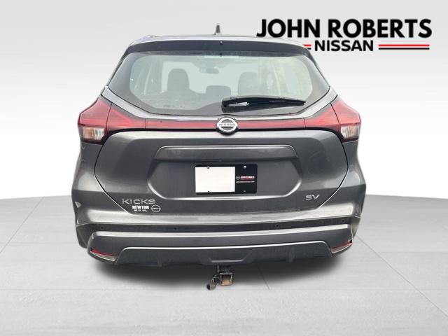 2021 Nissan Kicks SV 15