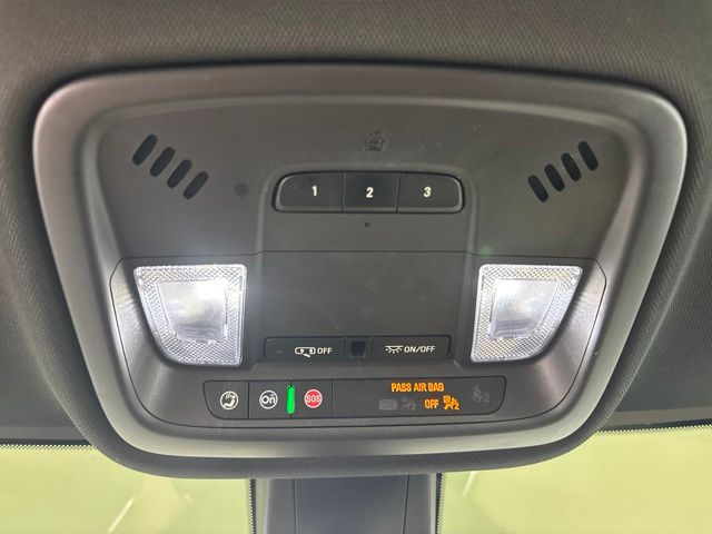 Used 2023 Chevrolet Traverse SUV
