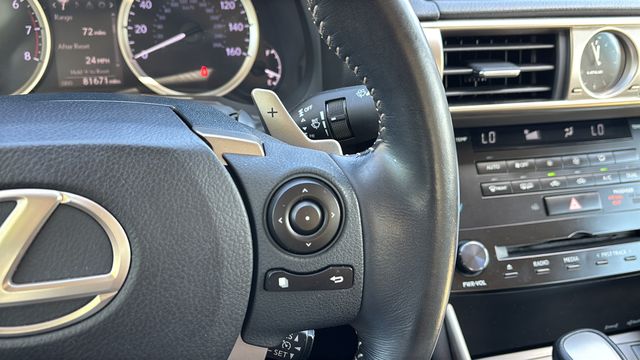 Used 2014  Lexus 250 image 24