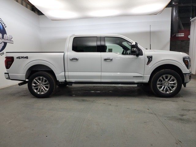 New 2025 White Ford Lariat image 6