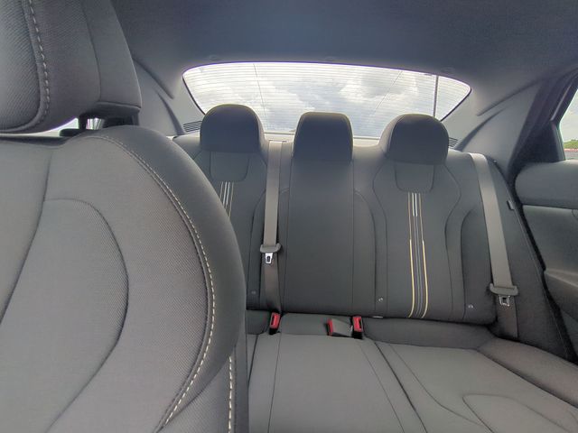 Used 2025 White Hyundai SEL Sport image 14