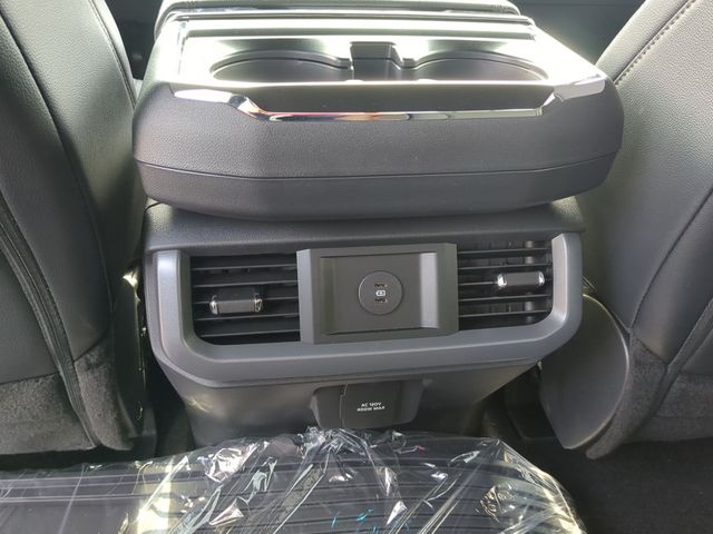 New 2026 Oxford White Ford Lariat® image 32