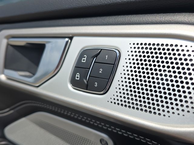2022 Ford Explorer ST:47140A