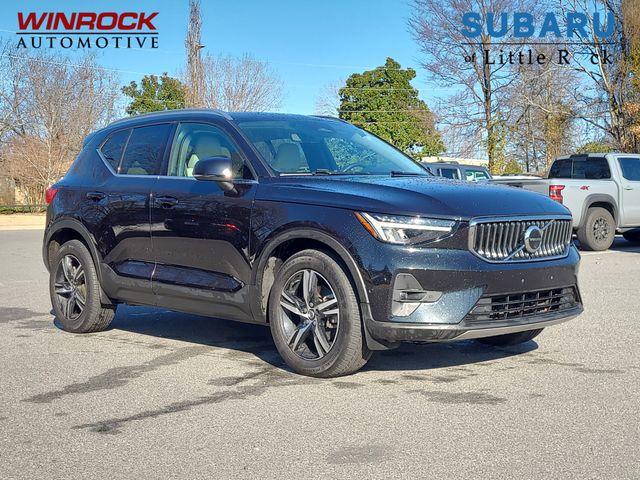 2023 Volvo XC40 B5 Plus Bright Theme AWD