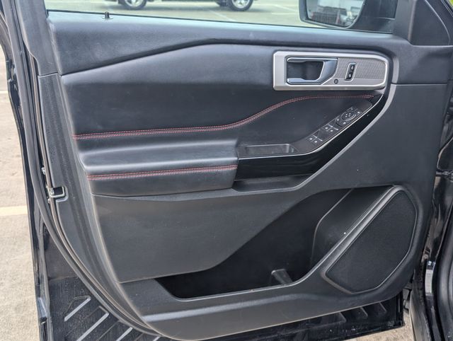 2022 Ford Explorer ST-Line Black at Legacy Ford