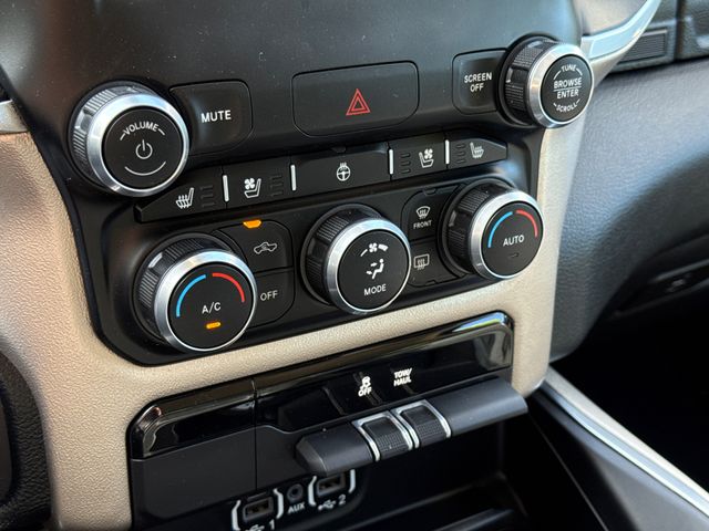 Used 2020 Black Ram Laramie image 25