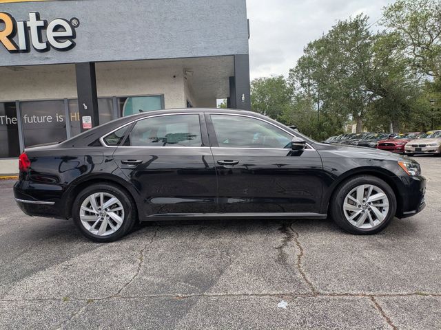 Used 2018 Volkswagen Passat 2.0T SE 4D Sedan