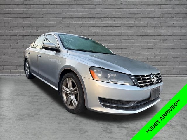 Reflex Silver Metallic 2015 Volkswagen Passat Sedan Front-Wheel Drive 6-Speed Automatic