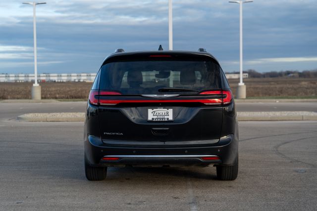 2021 Chrysler Pacifica Touring L 6