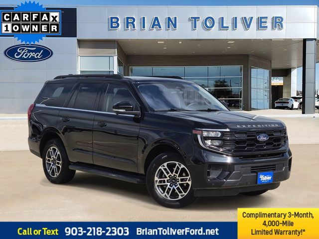 Black Metallic 2025 Ford Expedition SUV / Crossover 4X2 Automatic