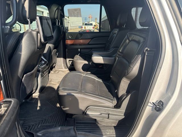 2018 Ingot Silver Lincoln Navigator L Select 4X4 SUV