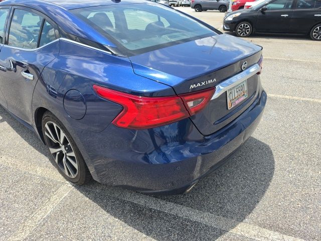 Used 2018 Blue Nissan 3.5 SV image 10