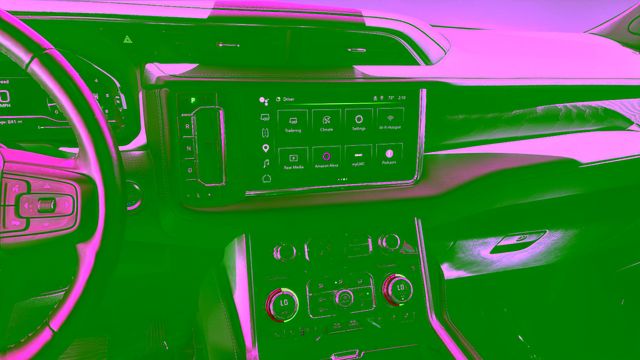 Used 2024 White GMC Denali image 26