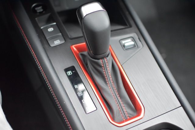 New 2025 Nissan Kicks SR