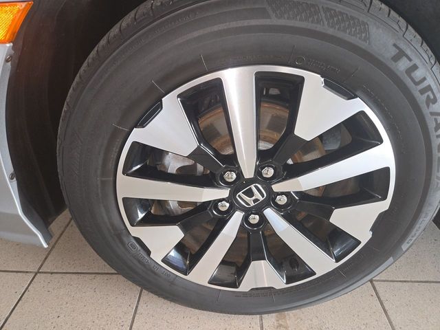 Used 2025 Honda Odyssey Van