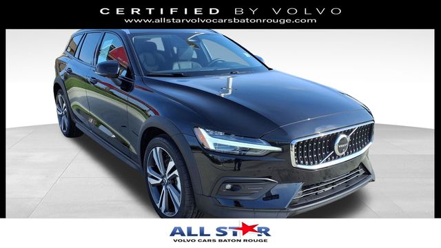 Onyx Black Metallic 2025 Volvo V60 Cross Country B5 Plus AWD Wagon All-Wheel Drive Automatic