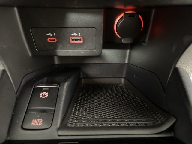 2023 Aspen White Tricoat Nissan Kicks SV FWD SUV