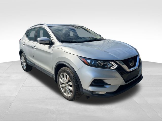 2021 Nissan Rogue Sport SV 2