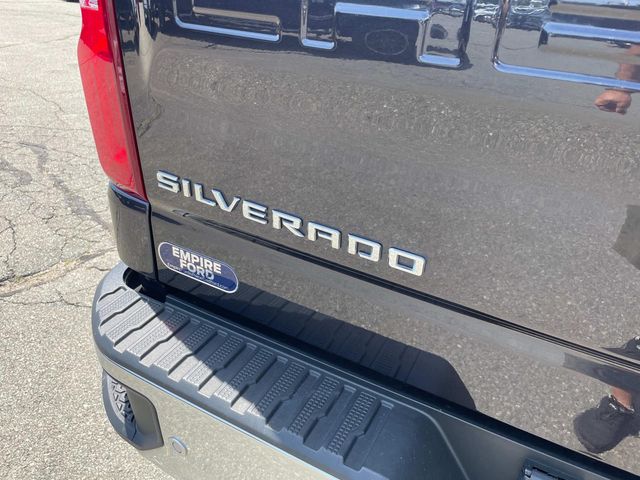 2023 Chevrolet Silverado 1500 LTZ 5